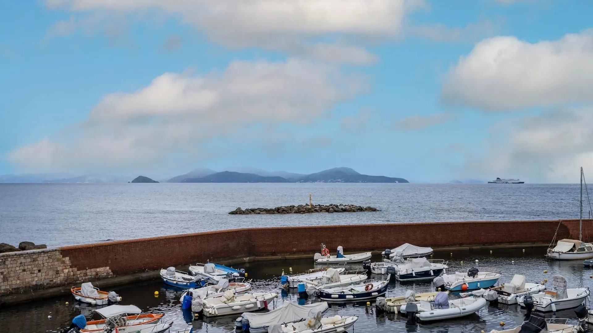 Sea View In The Heart Of Piombino Apartman Olaszország