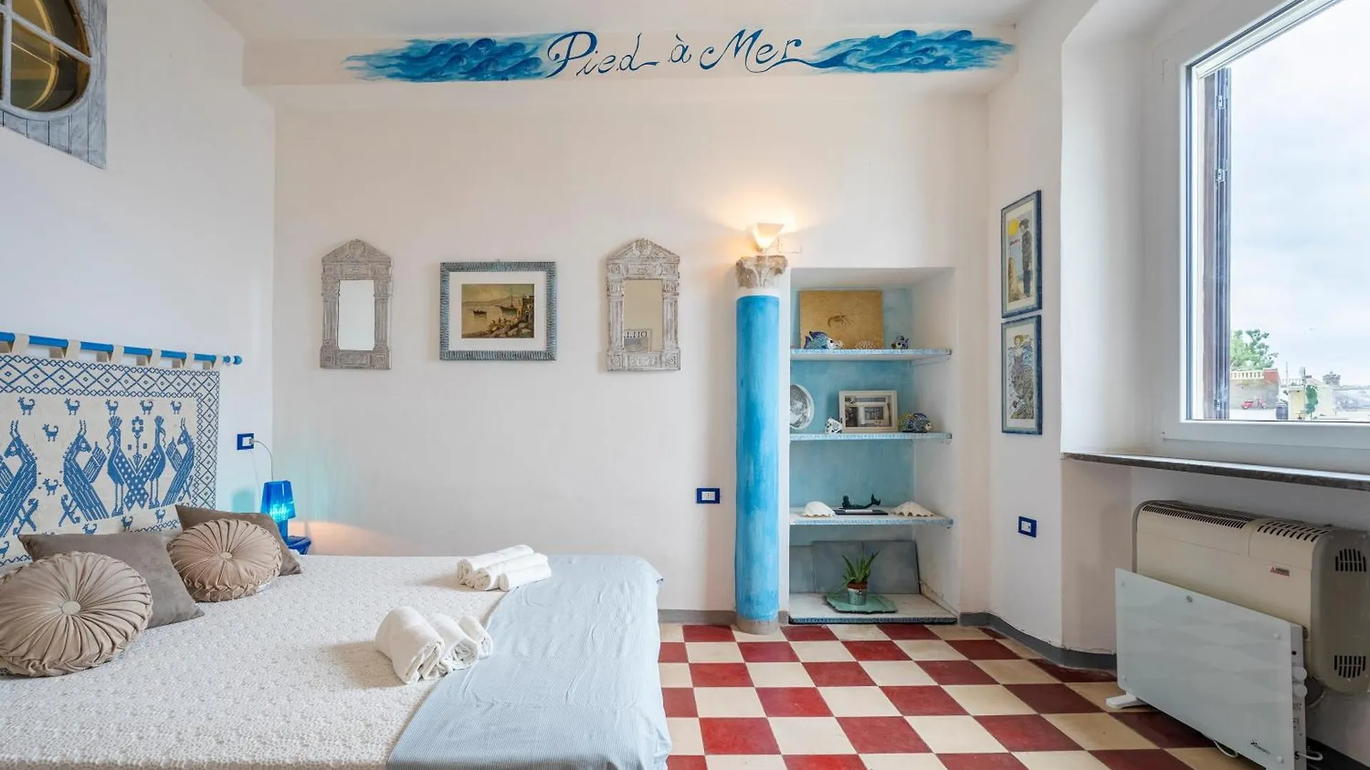 Sea View In The Heart Of Piombino Apartman